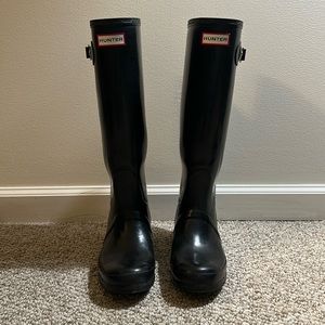 Hunter Rainboots Women's Original Tall Gloss Rain Boots